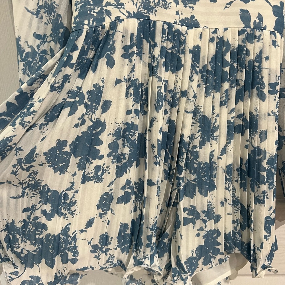 romper - Picture 4 of 4